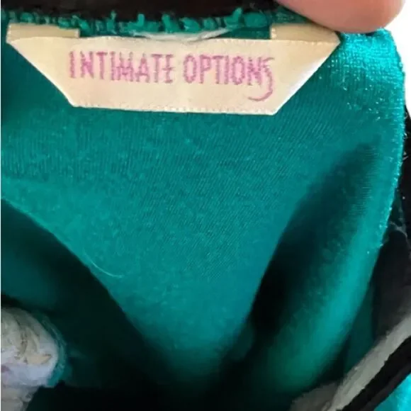 Vintage Intimate Options Robe‎ - Picture 6 of 6